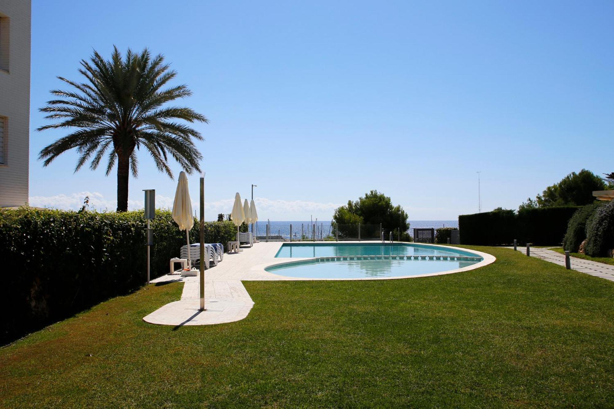 Villa At014 A Pocos Metros De La Playa, Equipamiento Completo, Piscina Comunitaria Torredembarra Exterior foto